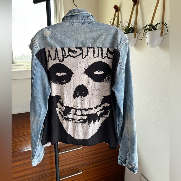 Custom made rockers distressed jean jacket - The Misfits - Picture 2 of 8